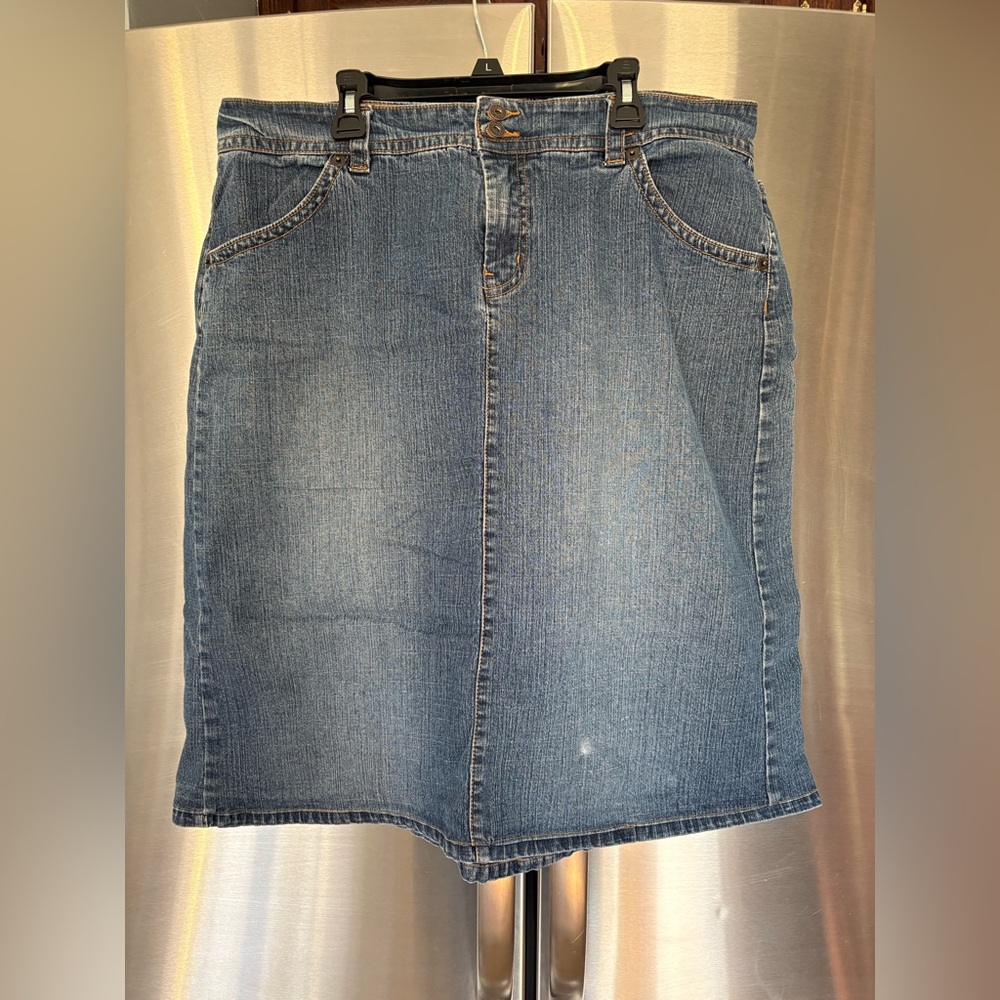 Gloria Vanderbilt Blue Denim Pencil Skirt